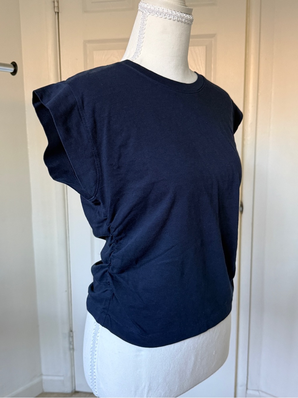 Madewell Navy Gathered Side Tee Size Small Minimalist Quiet Luxury Basic